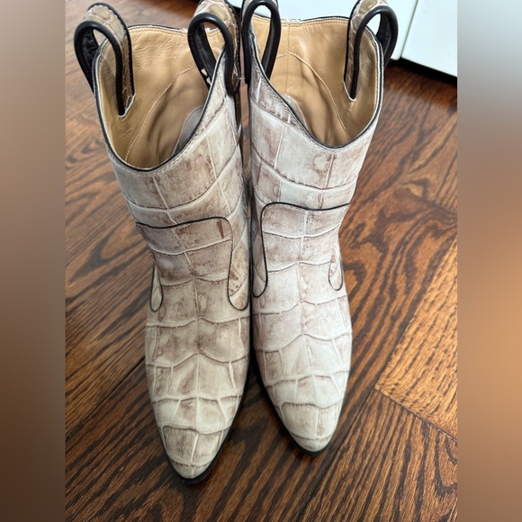 Giuseppe Zanotti Snakeskin
Bootie Women size 8 - Picture 6 of 7